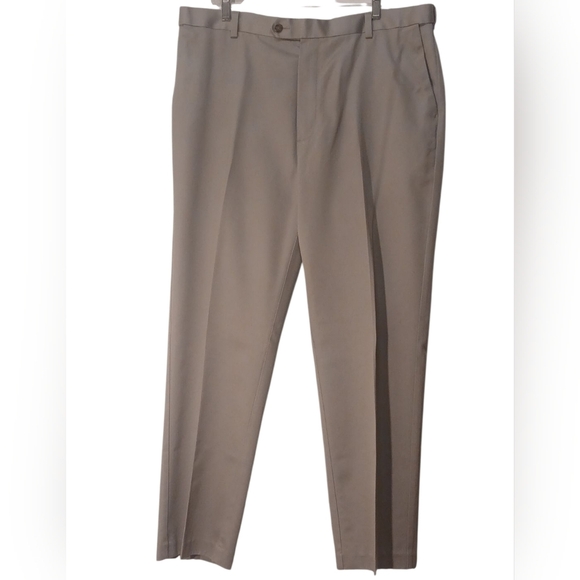 Roundtree & Yorke - Men's Casual Pants, Khaki, Comfort Waist "Ultimate Expander" - Picture 5 of 8